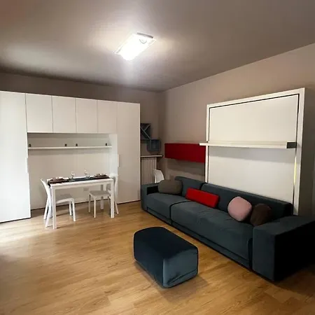 Urban House - Comfy Flat Navigli Milan Center-2